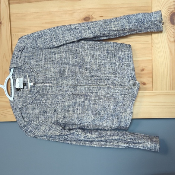 Massimo Dutti blazer with square pockets - Picture 1 of 4